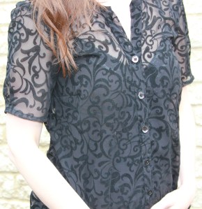 Yep, you can't see the collar in this one either